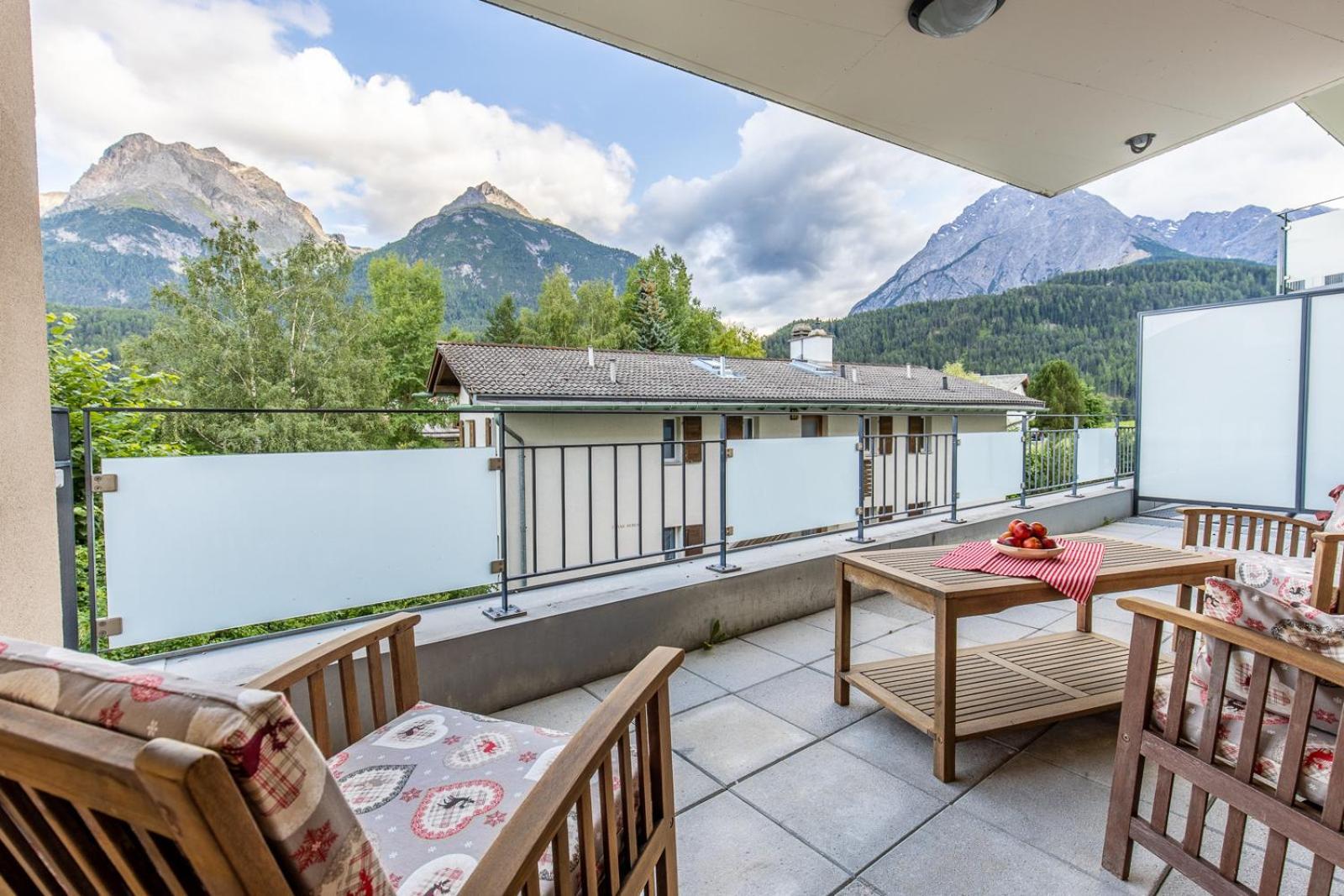 La Stuevetta Apartment Scuol Exterior foto